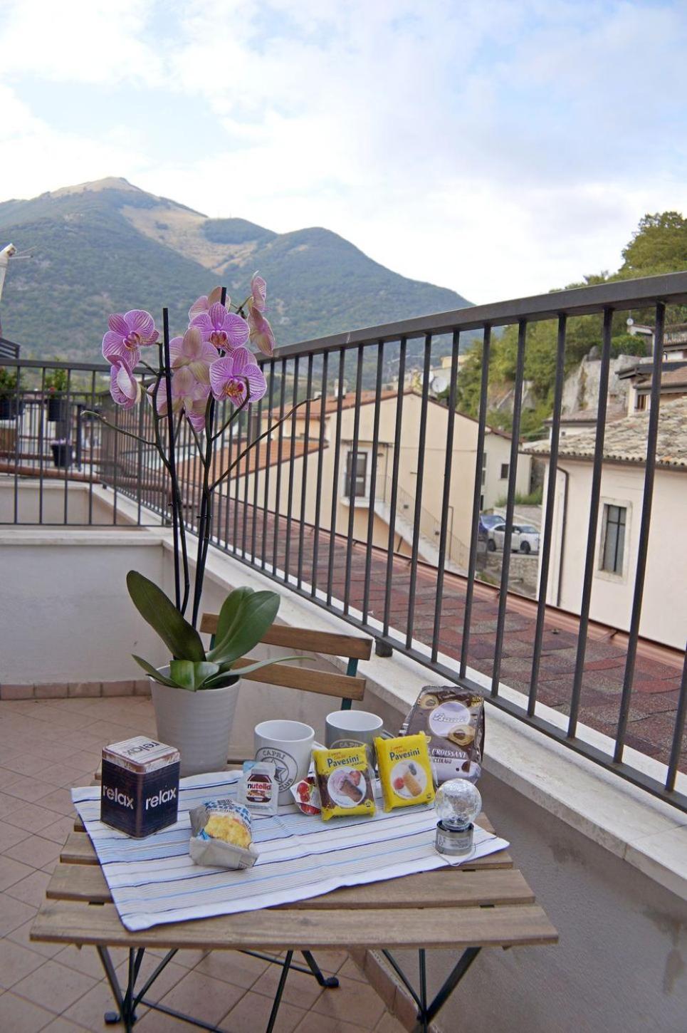 Casa Vacanze Donna Lucia Castel Di Sangro Exterior foto